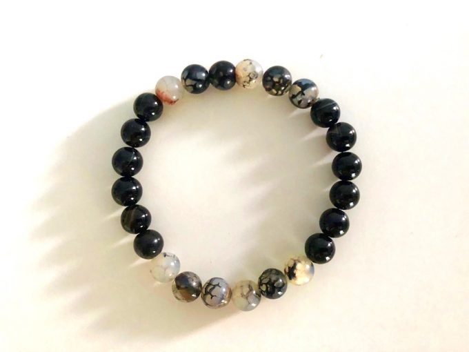black-agate-dragon-agate8mm1 black agate and blk and white dragon agate bracelet