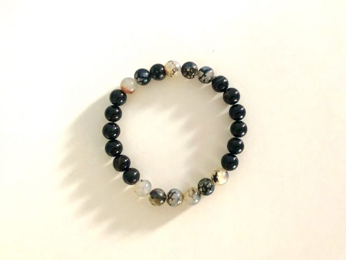 black-agate-dragon-agate8mm2 black agate and blk and white dragon agate bracelet