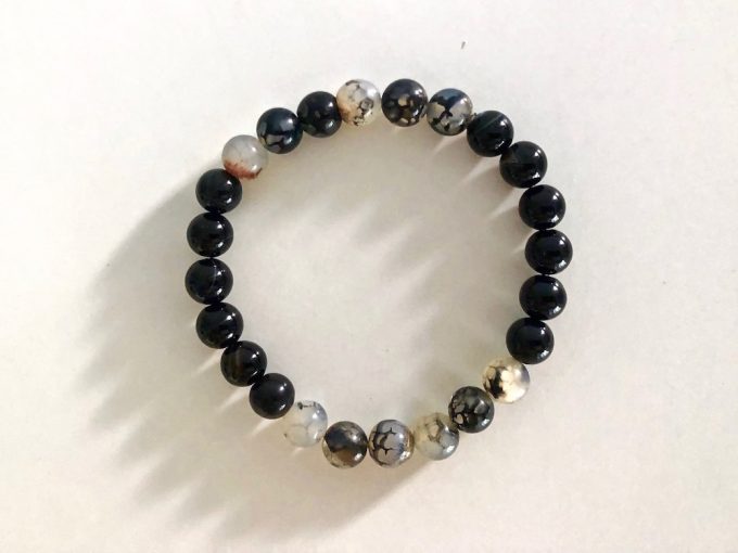 black-agate-dragon-agate8mm3 black agate and blk and white dragon agate bracelet