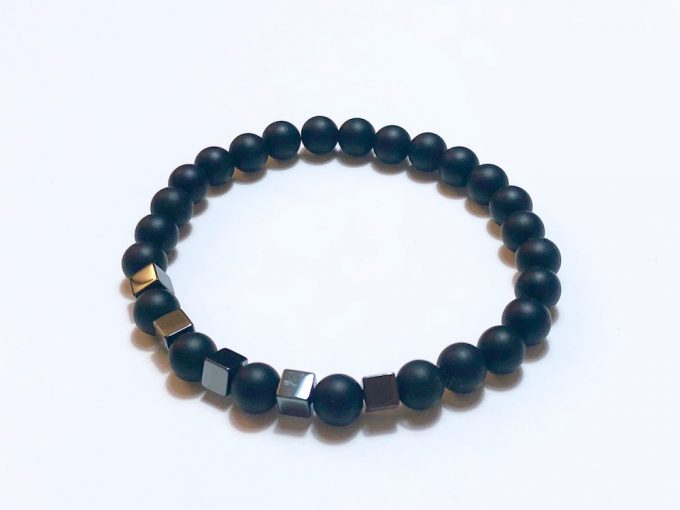 onxy-hematite-square 6mm onyx and hematite bracelet