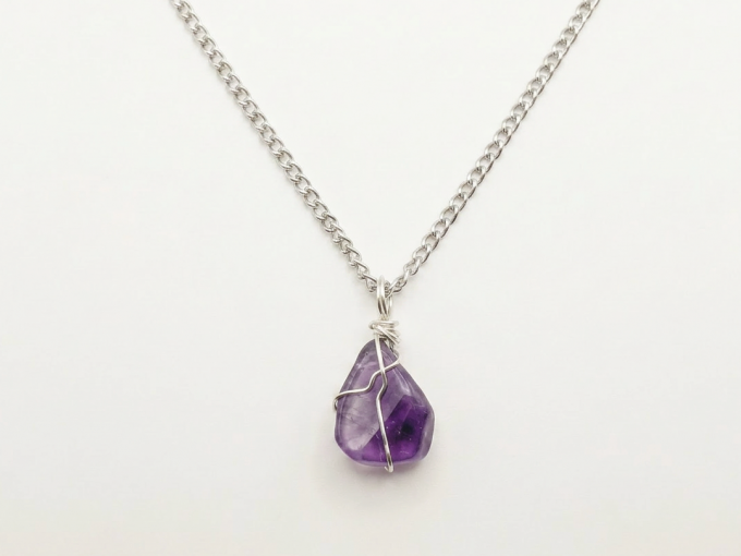 amethyst-teardrop-silver-necklace